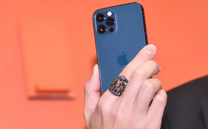 胶州苹果手机维修分享iPhone12系列重启方法教程 
